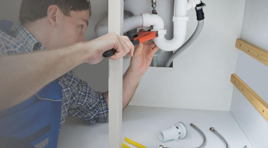 Professional bathroom faucet installation in Tarzan, TX
